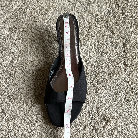 White Stag Y2K Kitten Heel Black Open Toe Slip On Shoes Size 8 - Picture 10 of 11